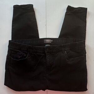 Torrid‎ Bombshell Skinny Premium Stretch Black Denim Jeans Women’s 26 R